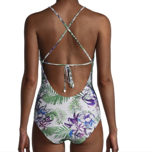 🌺 Tropical Cutout One-Piece Swimsuit – Island Vibes 🌺 - Picture 2 of 7
